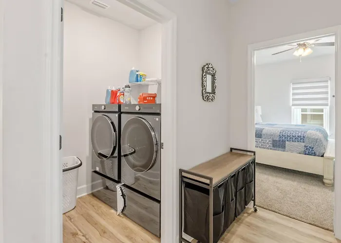Spacious 4br Near Midtown & Fsu Casa de férias *