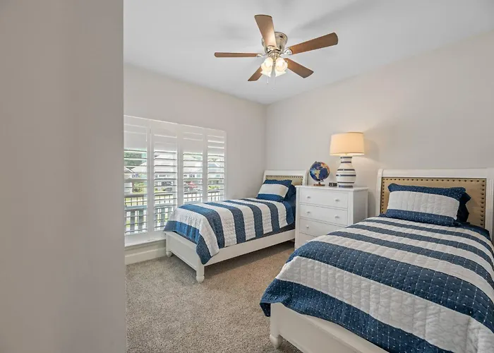 Casa de férias Spacious 4br Near Midtown & Fsu Tallahassee